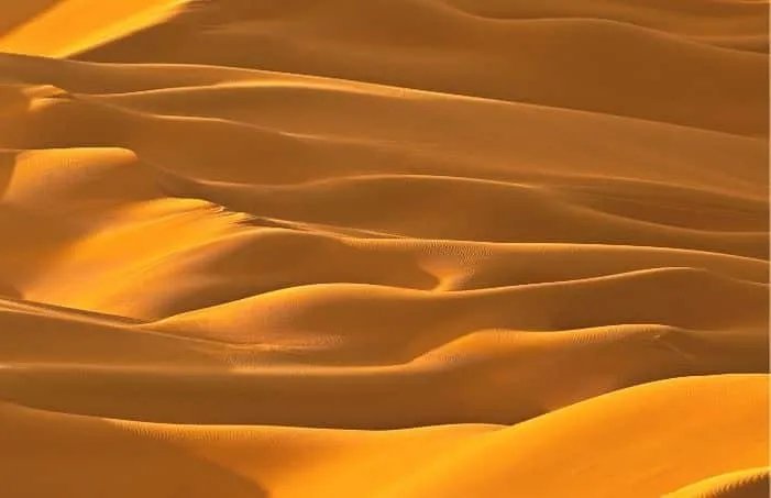 Dunes of Morocco: Erg Chebbi vs Erg Chigaga